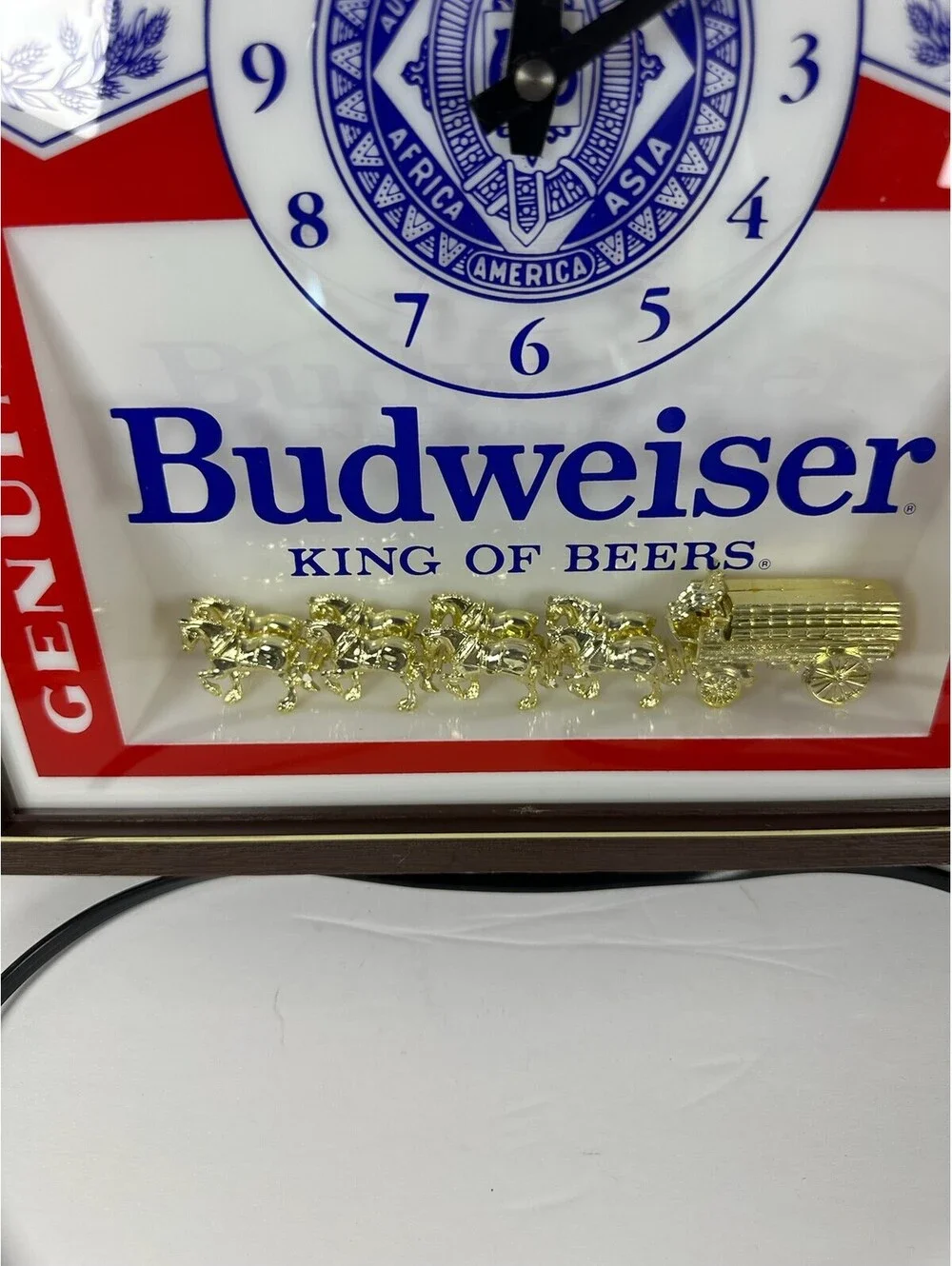 Vintage 1984 Budweiser King of Beers Illuminated Wall Clock Sign C-11